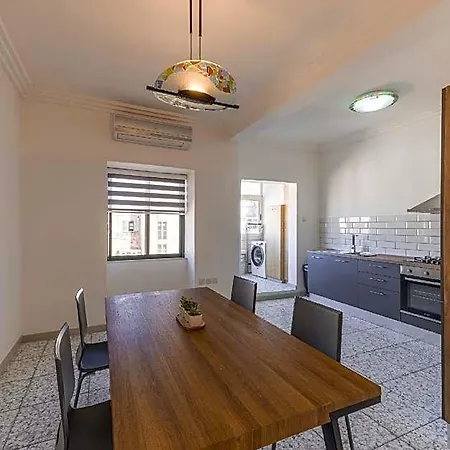 Harbour View Spacious 2br 2*